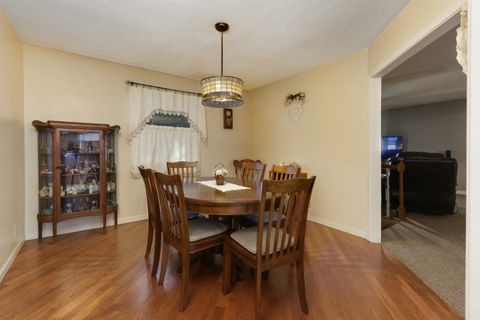 Tiny photo for 3 Kenfield Circle, Bloomington, IL 61704 (MLS # 12491318)