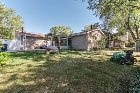 Tiny photo for 3 Kenfield Circle, Bloomington, IL 61704 (MLS # 12491318)