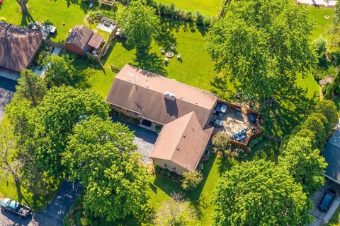 Tiny photo for 6315 Walkup Lane, Crystal Lake, IL 60012 (MLS # 12587445)