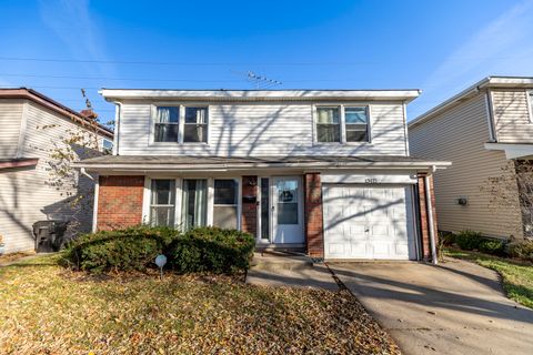 Photo of 13415 S Mackinaw Avenue, Chicago, IL 60633 (MLS # 12520843)