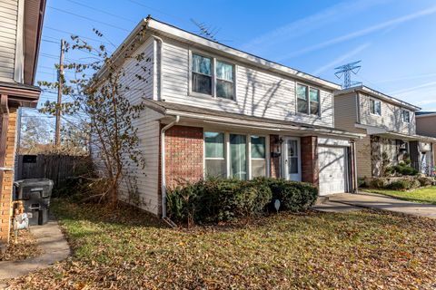 Tiny photo for 13415 S Mackinaw Avenue, Chicago, IL 60633 (MLS # 12520843)
