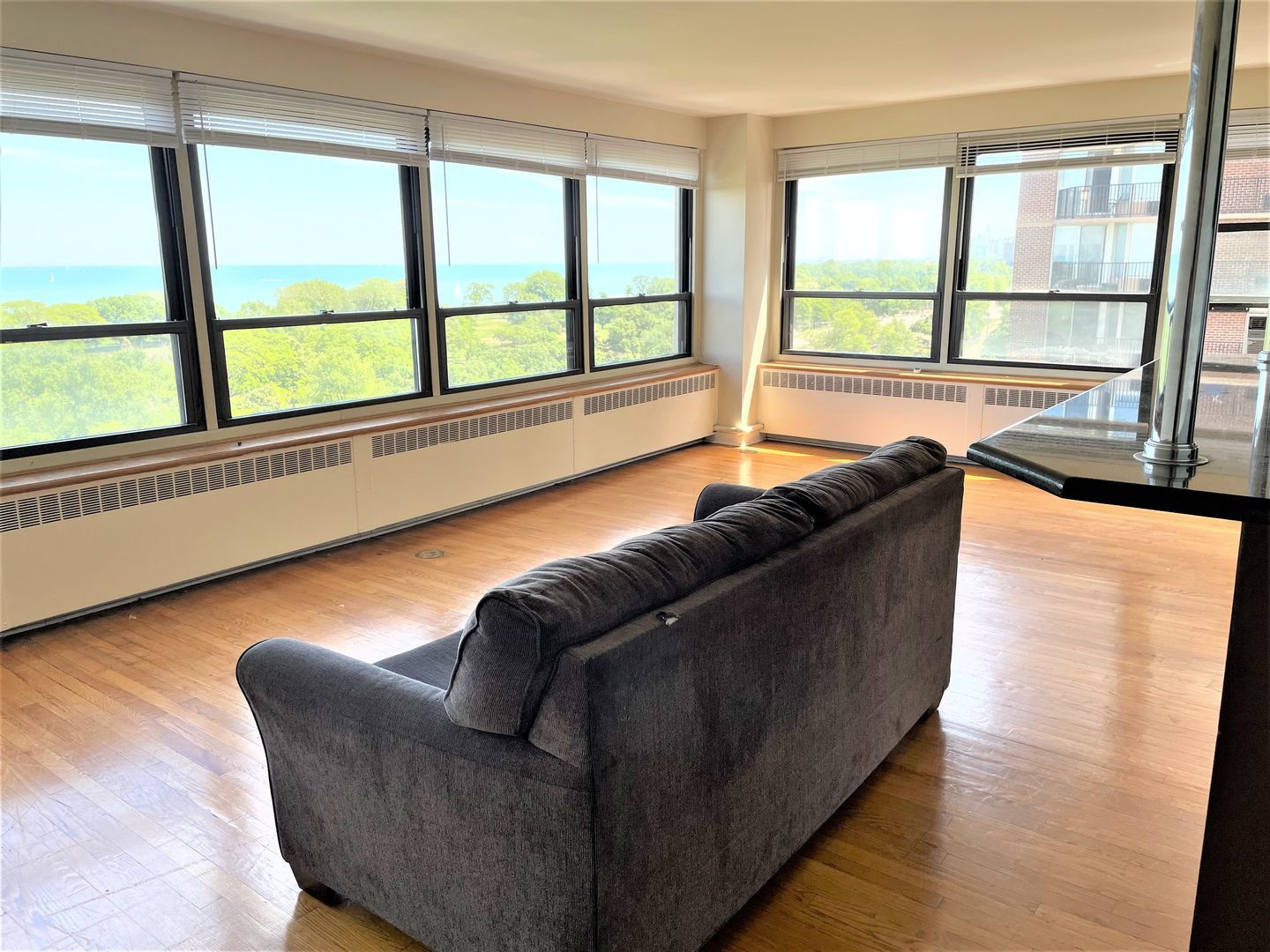 4180 N Marine Drive 1205