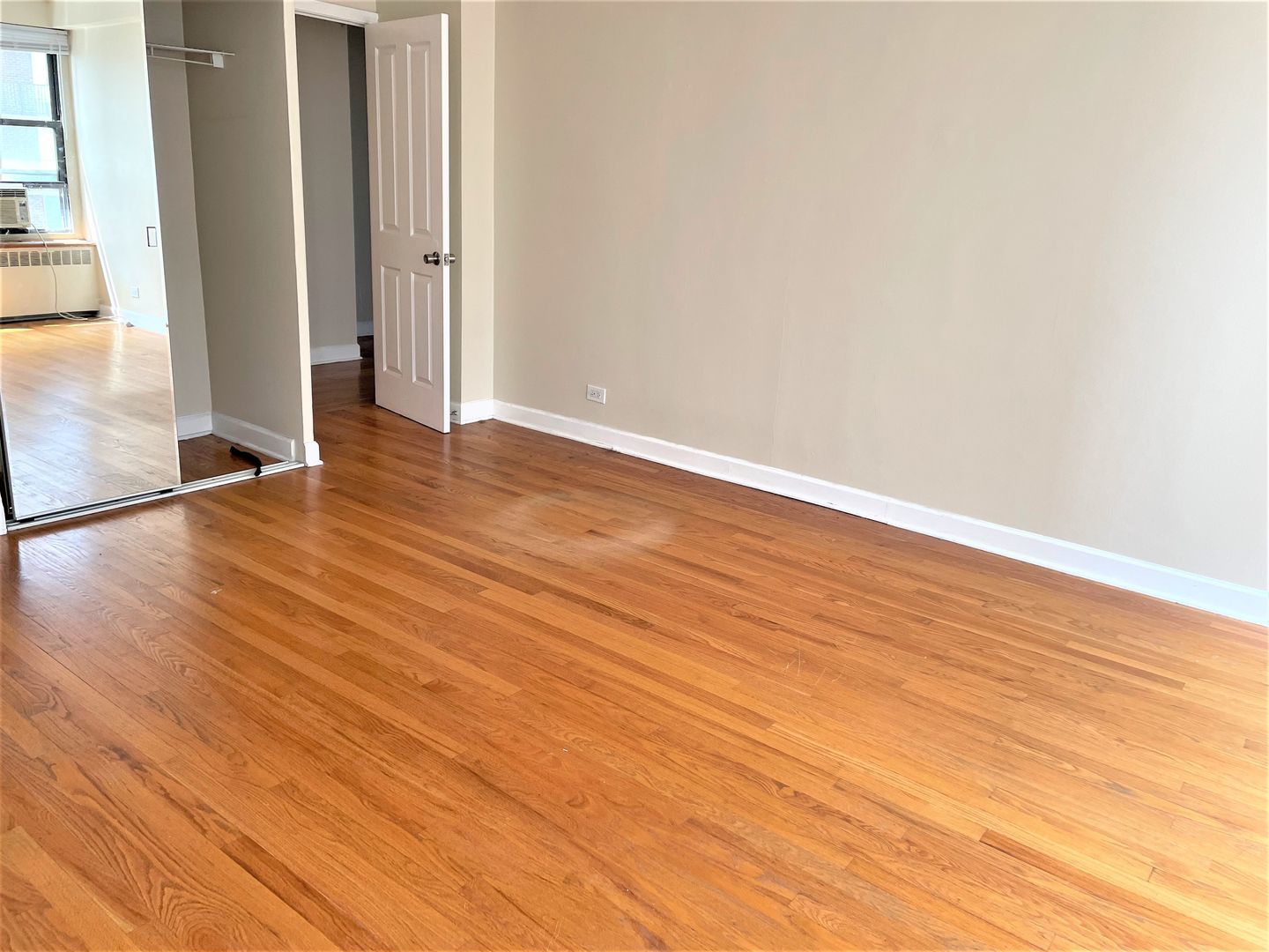 4180 N Marine Drive 1205