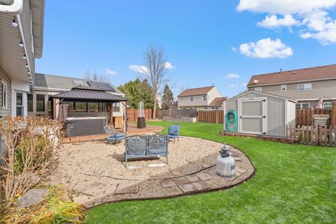 Tiny photo for 1289 WESTPORT RIDGE Rdg, Crystal Lake, IL 60014 (MLS # 12498025)