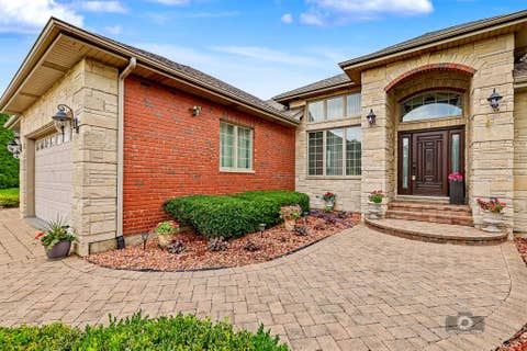 Tiny photo for 16609 Sterling Drive, Lemont, IL 60439 (MLS # 12727011)