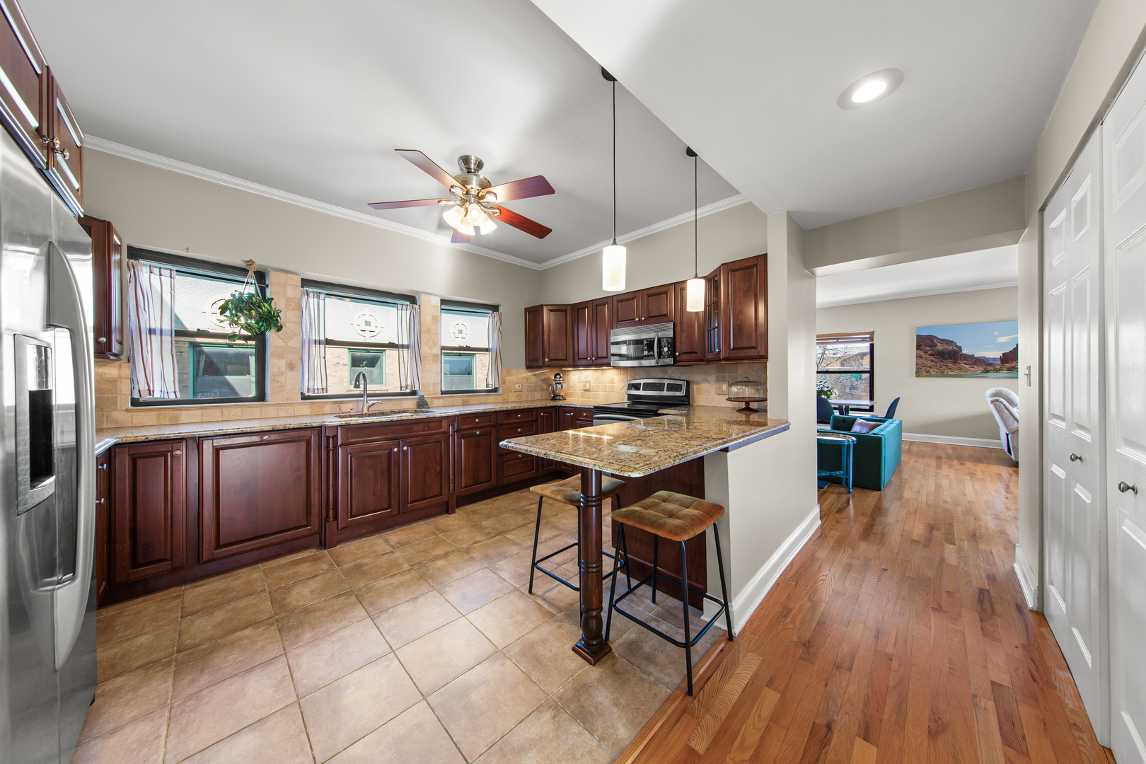 4400 N Paulina Street 3A