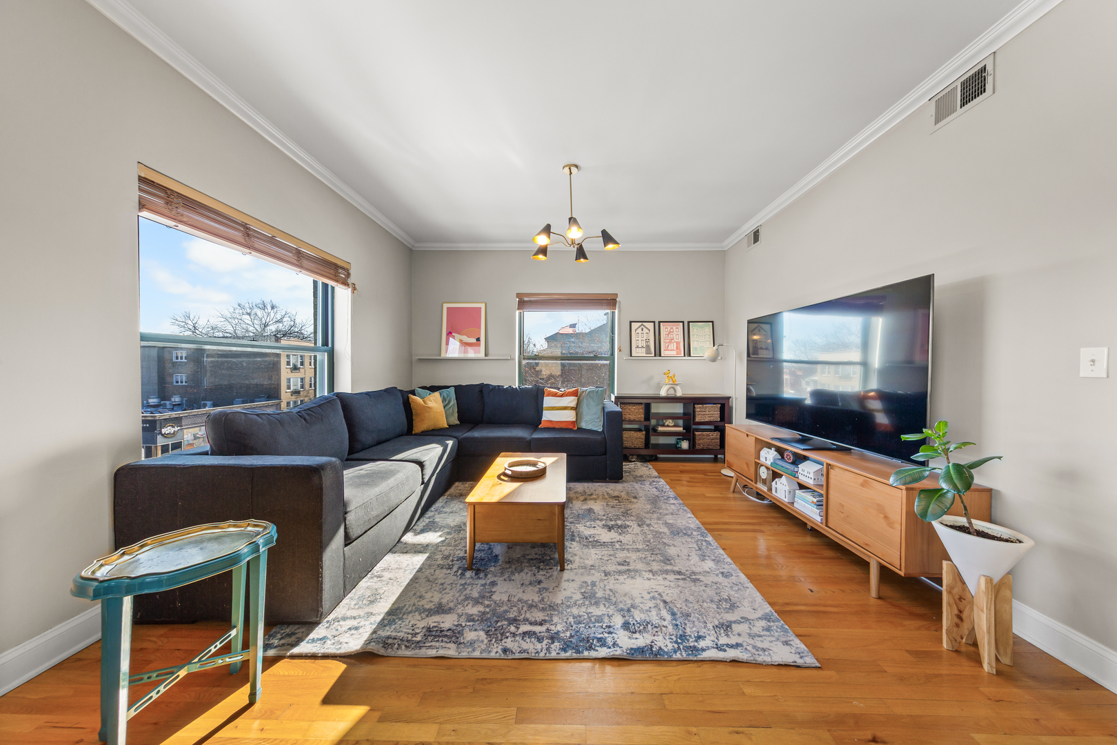 4400 N Paulina Street 3A