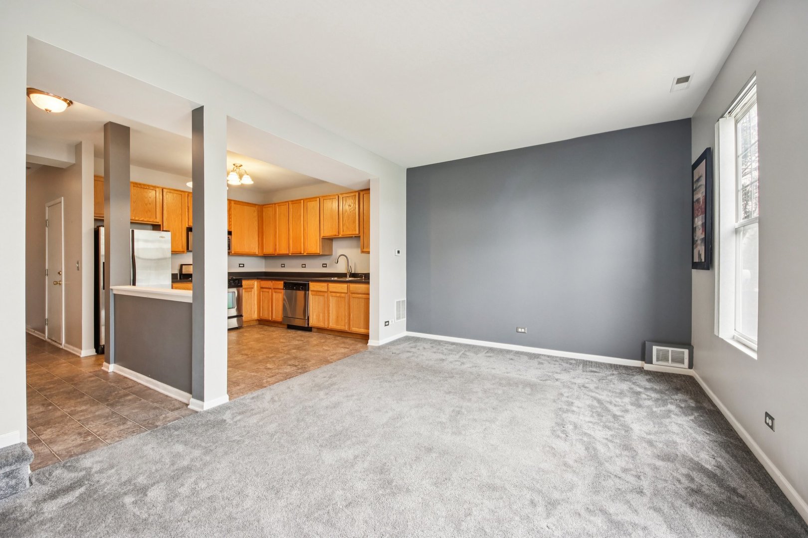 2203 Flagstone Lane 2203