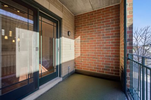 Tiny photo for 115 N Clifton Avenue #103, Park Ridge, IL 60068 (MLS # 12555578)