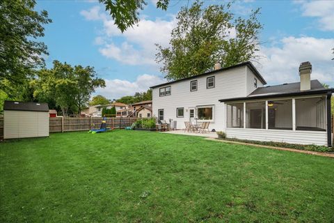 Tiny photo for 481 Sussex Court, Buffalo Grove, IL 60089 (MLS # 12485264)