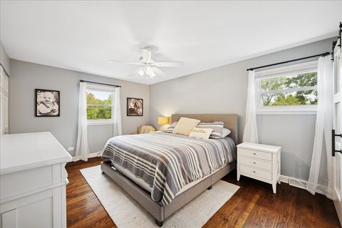 Tiny photo for 481 Sussex Court, Buffalo Grove, IL 60089 (MLS # 12485264)