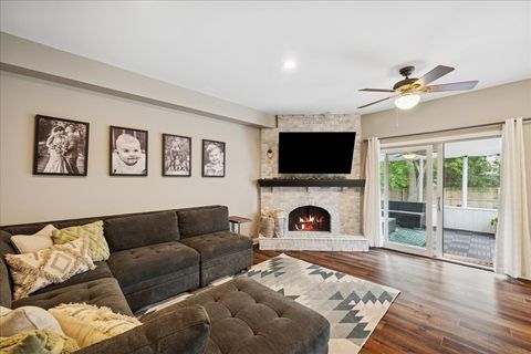 Tiny photo for 481 Sussex Court, Buffalo Grove, IL 60089 (MLS # 12485264)