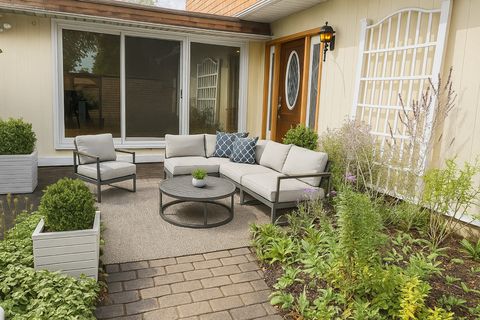 Tiny photo for 2510 Salceda Drive, Northbrook, IL 60062 (MLS # 12476418)