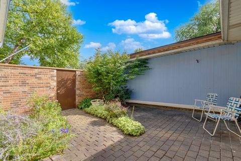 Tiny photo for 2510 Salceda Drive, Northbrook, IL 60062 (MLS # 12476418)