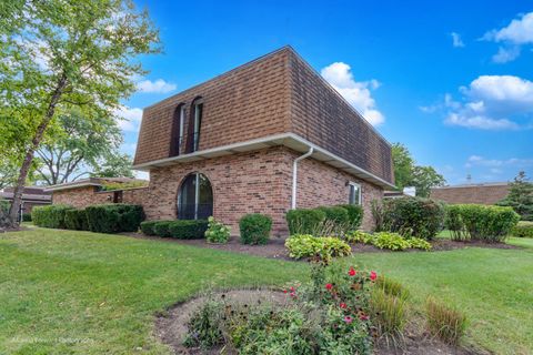 Tiny photo for 2510 Salceda Drive, Northbrook, IL 60062 (MLS # 12476418)