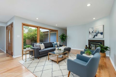 Tiny photo for 2510 Salceda Drive, Northbrook, IL 60062 (MLS # 12476418)