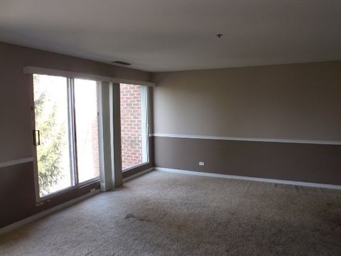 Tiny photo for 8050 Arbor Lane #303, Northfield, IL 60093 (MLS # 12613049)