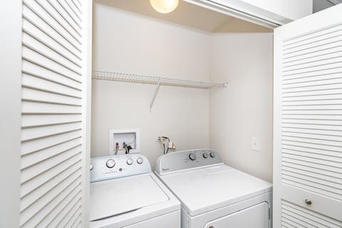 Tiny photo for 69 Nicholas Drive W, Des Plaines, IL 60016 (MLS # 12702208)