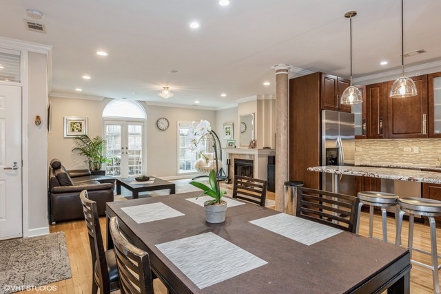 339 W Webster Avenue 6