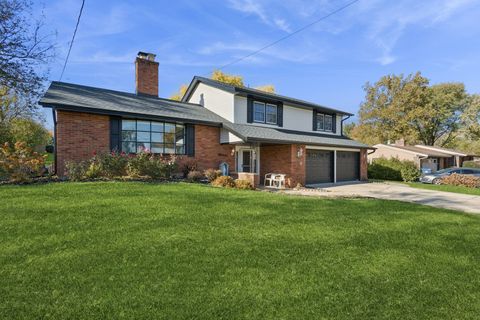 Tiny photo for 7S355 Midfield Drive, Aurora, IL 60506 (MLS # 12499498)