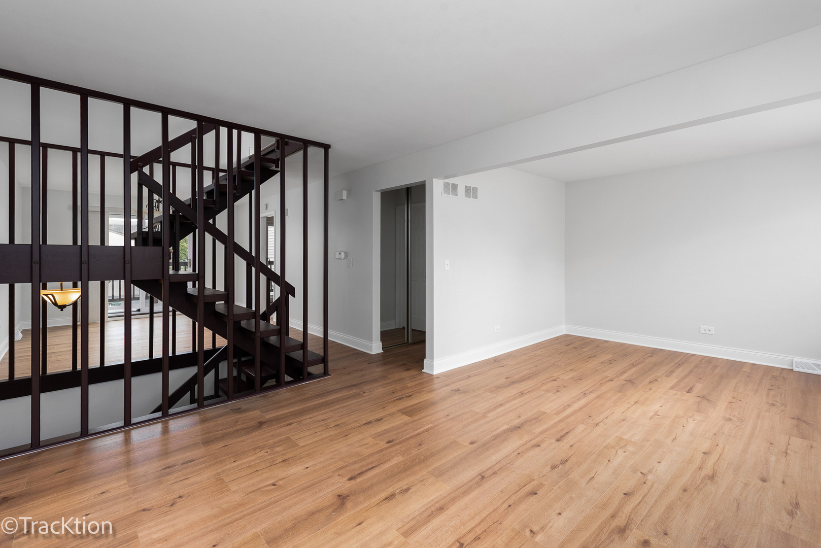 29W425 THORNWOOD Lane