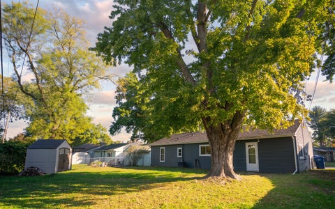 Tiny photo for 1430 Lakewood Drive, Bettendorf, IA 52722 (MLS # 12792401)