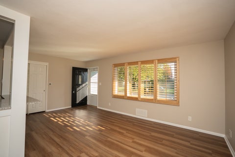 Tiny photo for 1430 Lakewood Drive, Bettendorf, IA 52722 (MLS # 12792401)