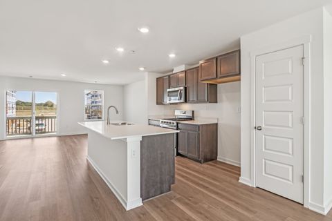 Tiny photo for 911 Briar Glen Court, Hampshire, IL 60140 (MLS # 12558020)