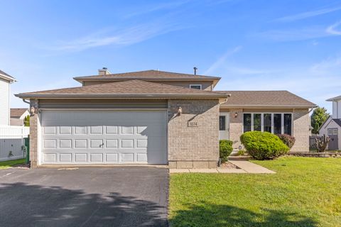 Photo of 1074 MONTEREY Drive, Romeoville, IL 60446 (MLS # 12453578)