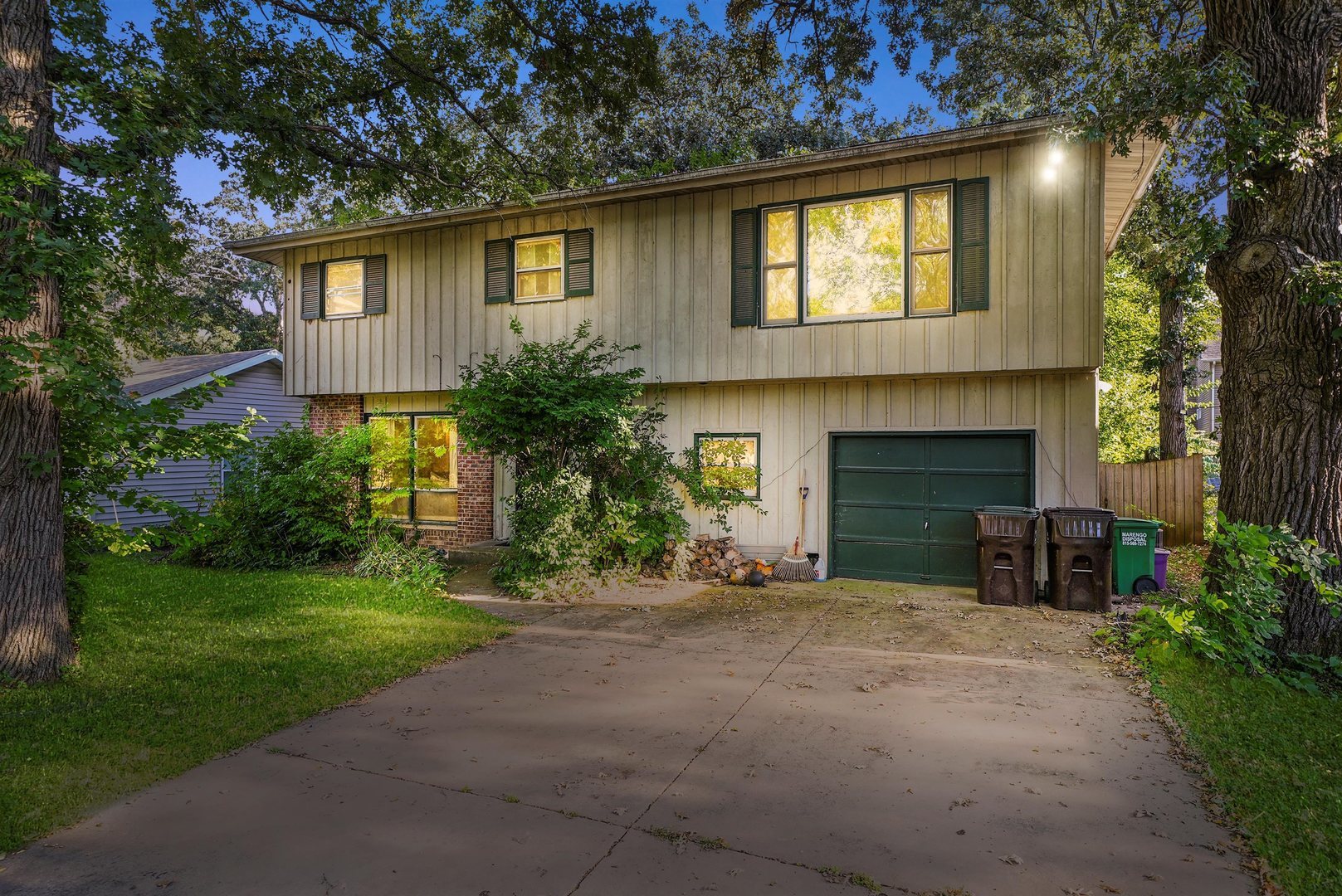 3025 Victoria Avenue