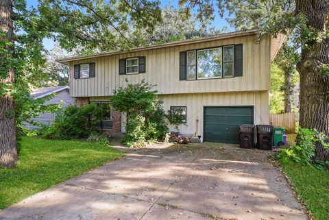 3025 Victoria Avenue McHenry IL 60050