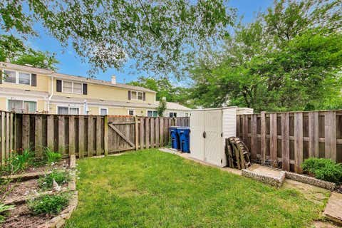 Tiny photo for 816 Mansfield Court, Schaumburg, IL 60194 (MLS # 12702260)