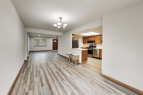 Tiny photo for 816 Mansfield Court, Schaumburg, IL 60194 (MLS # 12702260)