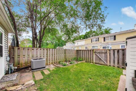 Tiny photo for 816 Mansfield Court, Schaumburg, IL 60194 (MLS # 12702260)