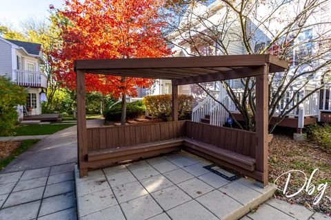 Tiny photo for 31 S TREEHOUSE Lane #31, Round Lake, IL 60073 (MLS # 12508123)