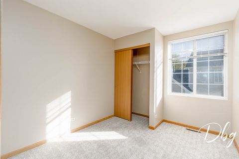 Tiny photo for 31 S TREEHOUSE Lane #31, Round Lake, IL 60073 (MLS # 12508123)