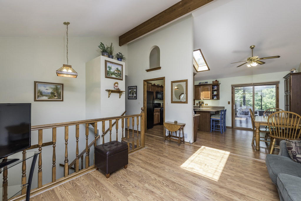 33061 N Rolling Hills Road