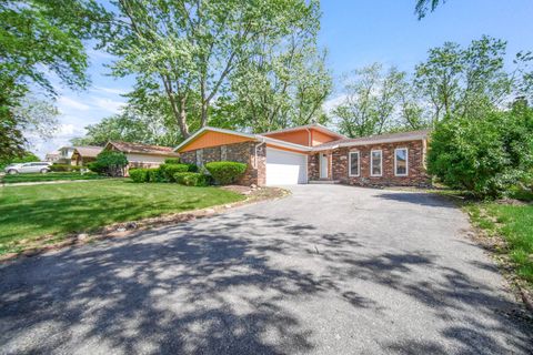 Photo of 4329 Applewood Lane, Matteson, IL 60443 (MLS # 12404298)
