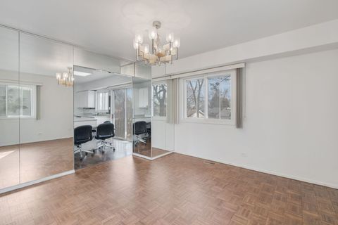 Tiny photo for 736 Clohesey Drive, Buffalo Grove, IL 60089 (MLS # 12597340)