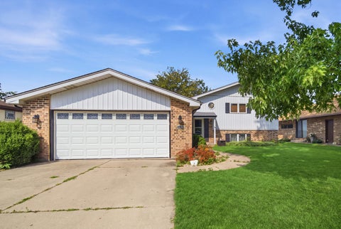 Tiny photo for 2238 Elmira Avenue, Des Plaines, IL 60018 (MLS # 12664265)