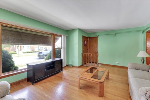 Tiny photo for 5612 S Merrimac Avenue, Chicago, IL 60638 (MLS # 12719686)