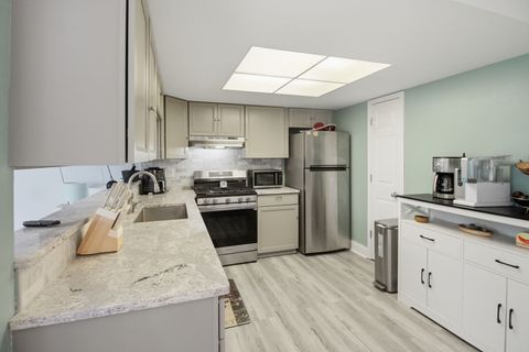 Tiny photo for 8218 Daniel Drive, Justice, IL 60458 (MLS # 12621652)