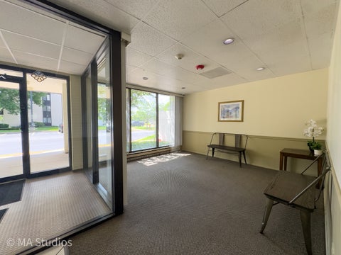 Tiny photo for 9731 N FOX GLEN Drive #4C, Niles, IL 60714 (MLS # 12688945)