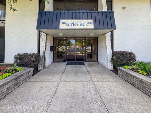 Tiny photo for 9731 N FOX GLEN Drive #4C, Niles, IL 60714 (MLS # 12688945)
