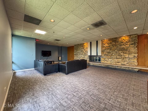 Tiny photo for 9731 N FOX GLEN Drive #4C, Niles, IL 60714 (MLS # 12688945)