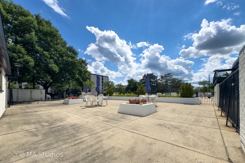 Tiny photo for 9731 N FOX GLEN Drive #4C, Niles, IL 60714 (MLS # 12688945)