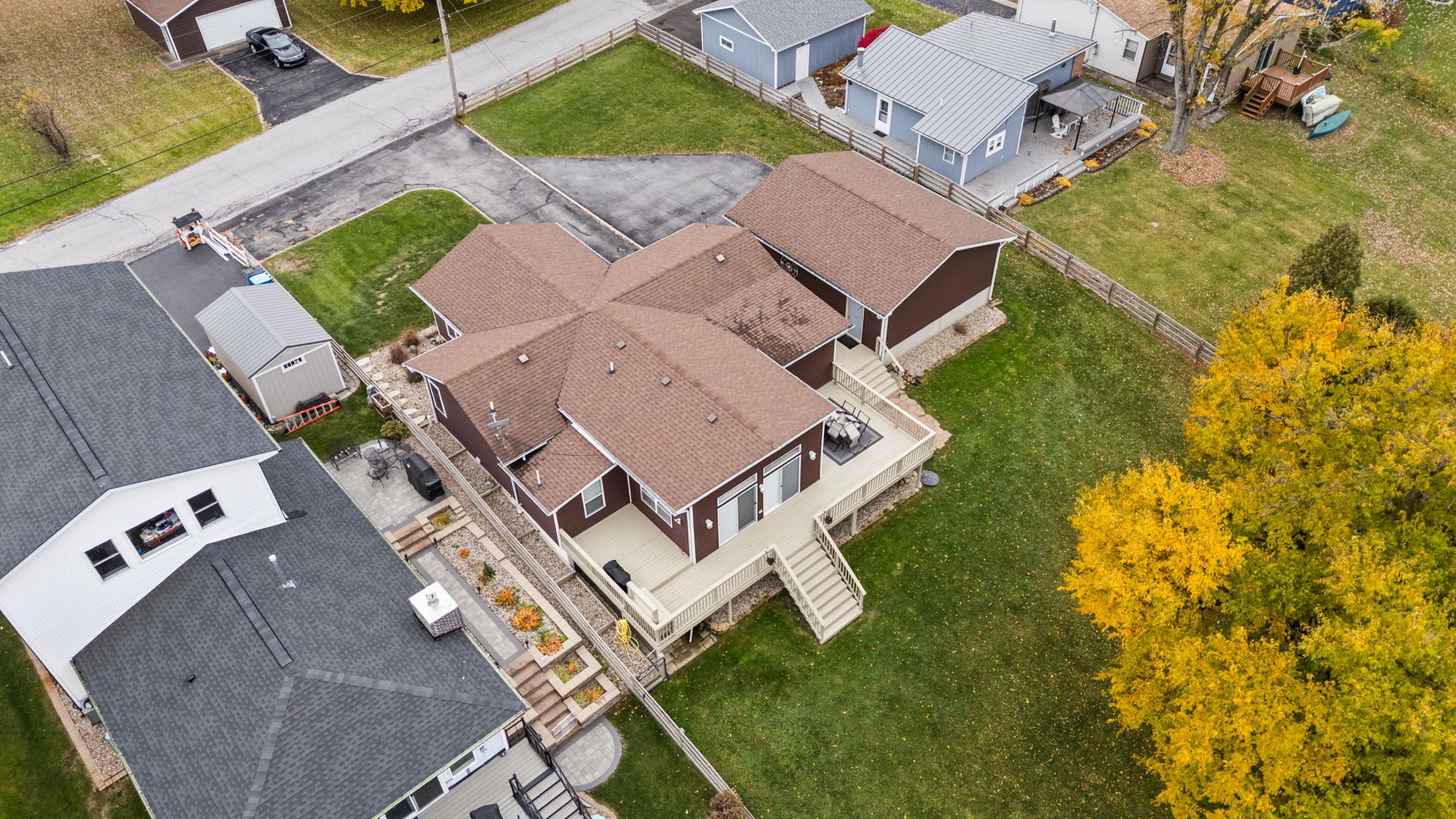 Lowell, Indiana 46356, United States, 3 Bedrooms Bedrooms, ,2 BathroomsBathrooms,Residential,Active,245509