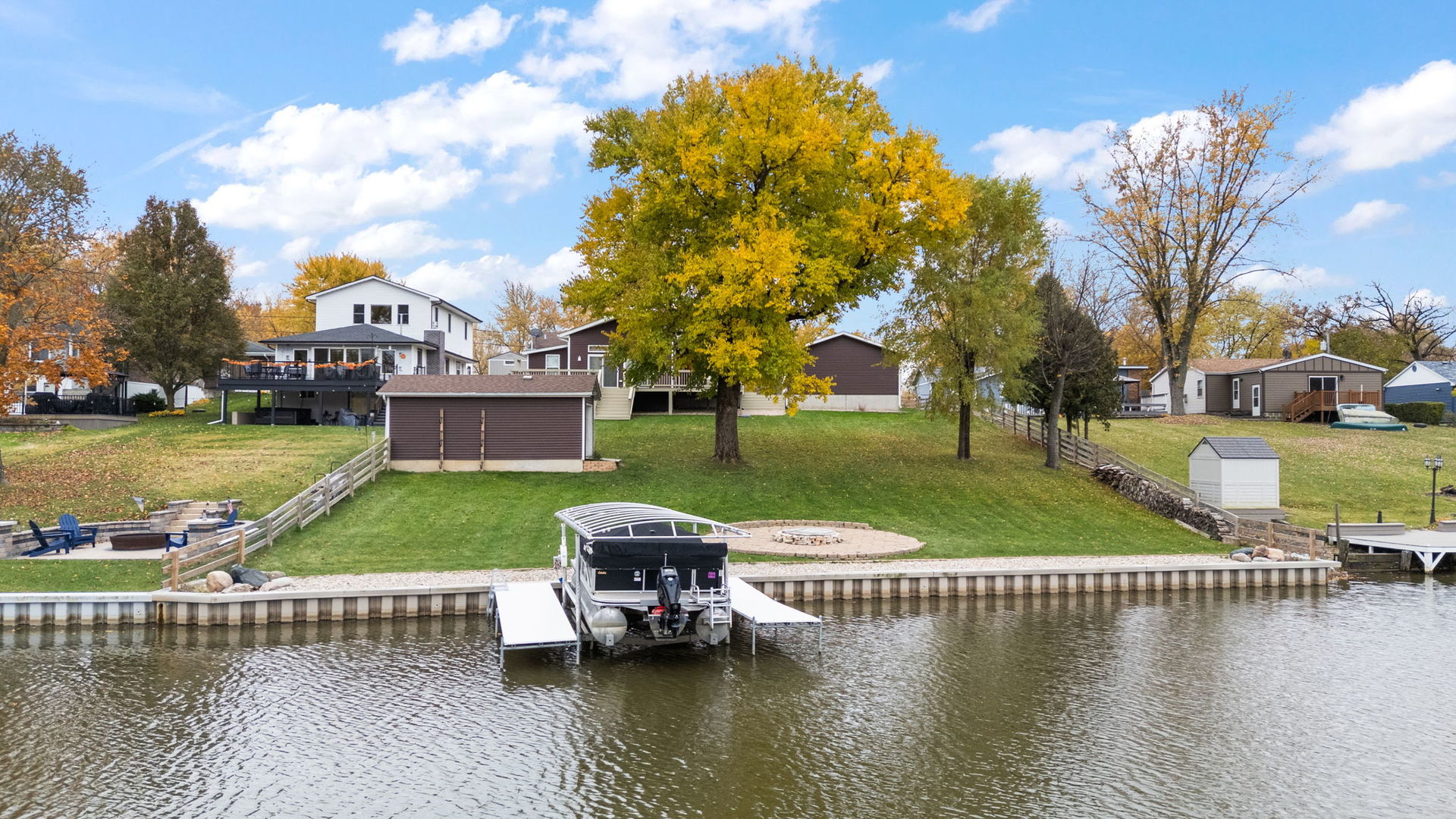 Lowell, Indiana 46356, United States, 3 Bedrooms Bedrooms, ,2 BathroomsBathrooms,Residential,Active,245509