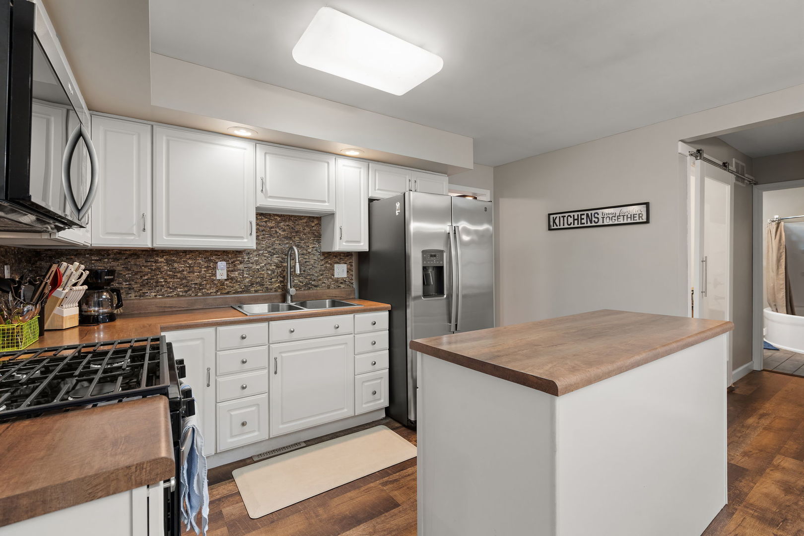 Lowell, Indiana 46356, United States, 3 Bedrooms Bedrooms, ,2 BathroomsBathrooms,Residential,Active,245509