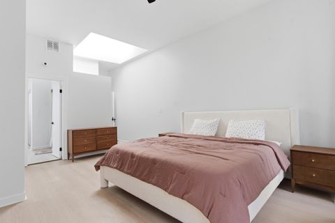 Tiny photo for 835 S Claremont Avenue, Chicago, IL 60612 (MLS # 12632314)